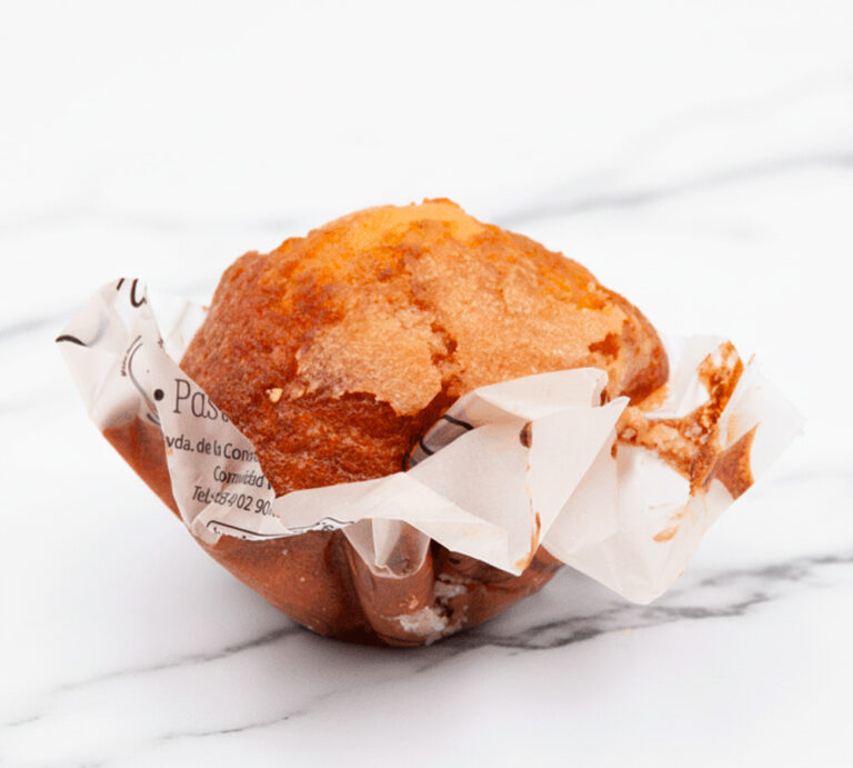 Magdalenas de naranja y almendra,